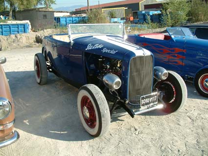 Ford B Model of Laurent , Loud Mufflers member .