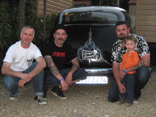 Kustom_Weekend_Souvenirs_f.jpg