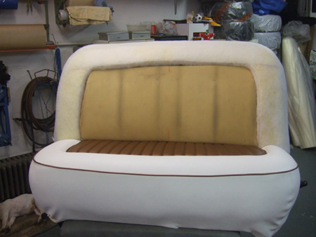 Tuck_and_Roll_Ford_39_12.jpg