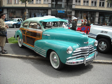 100_ans_Chevrolet_64.jpg